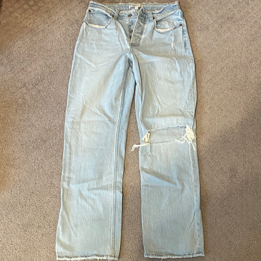 Abercrombie Curve Love Low-Rise Baggy Jeans - Light Wash size 27L
